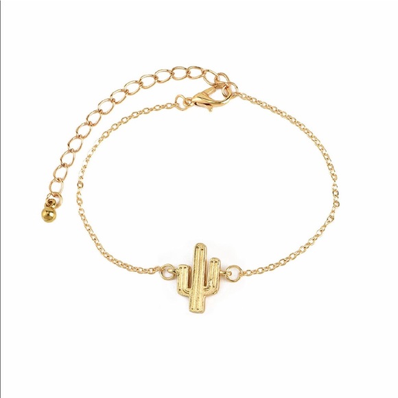 🆕Set of 4 bangle statement bracelets - Picture 3 of 5